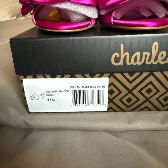 Charles by Charles David flower magenta pumps with sculptured heel - Picture 5 of 10